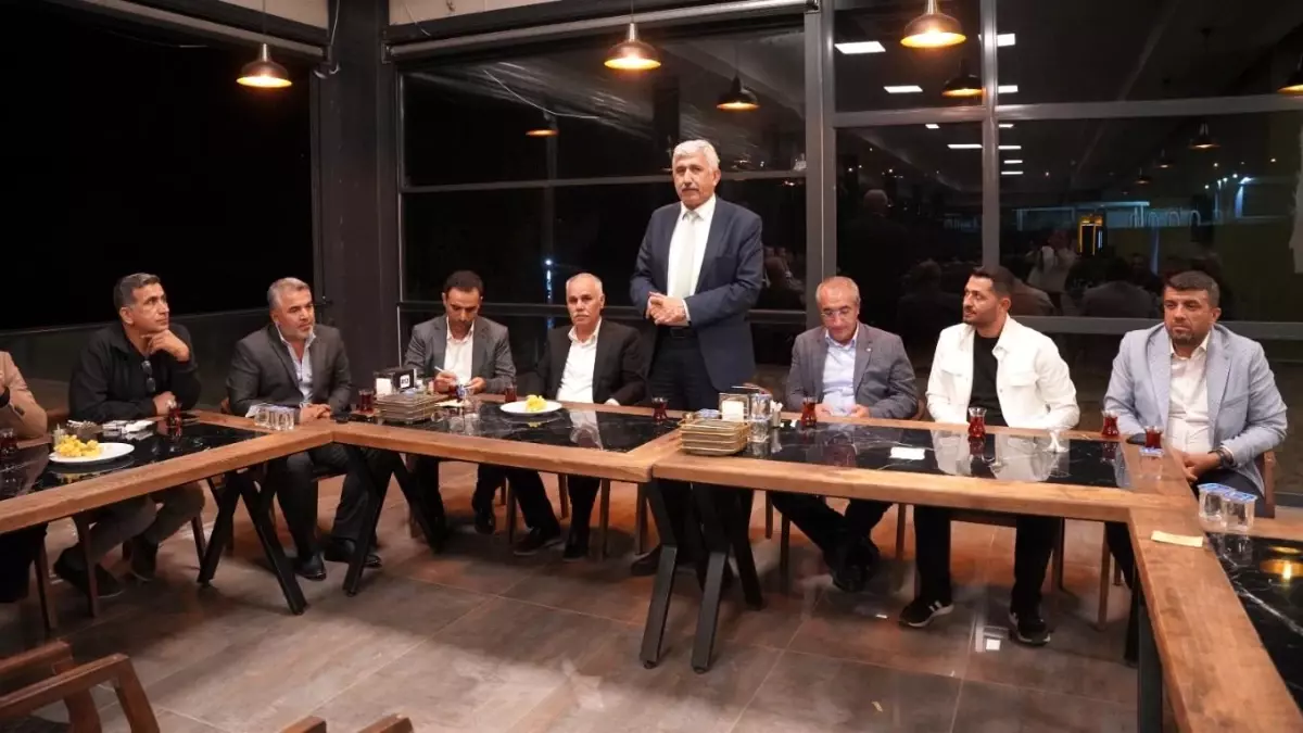 baskan hallac muhtarlar gununde mahalle muhtarlariyla toplandi 8c8WgfWi.jpg