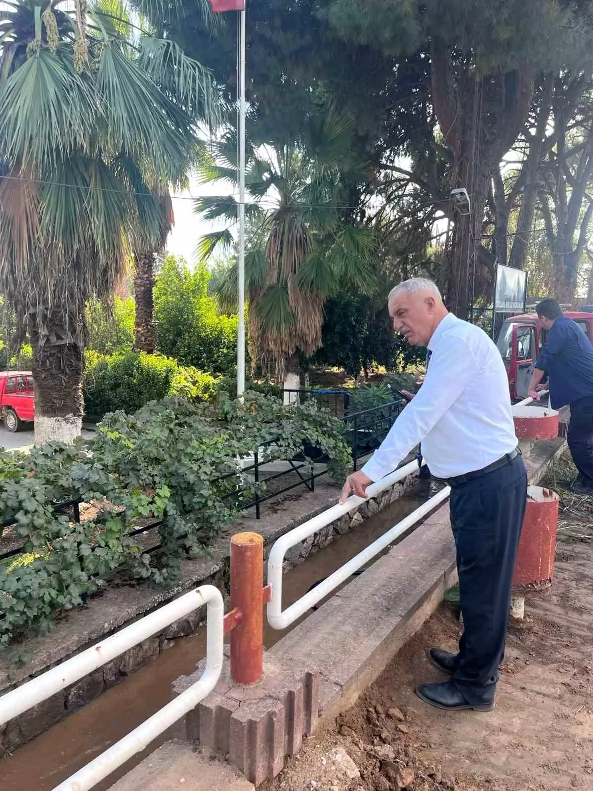 baskan yildirimkaya sultanhisardaki yol ve temizlik calismalarini inceledi zNVea2fz