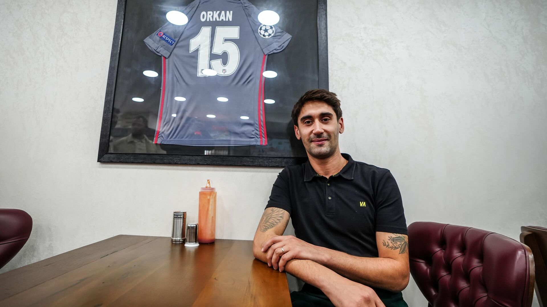 bir donem sampiyonlar liginde forma giyiyordu unlu futbolcu orkan cinar doner ustasi oldu NBA4dBOy.jpg