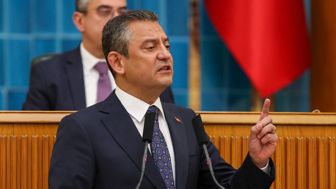 ozelden gebzede yikilan bina icin aciklama metroyu chpli belediye yapiyor olsa sabah 6da kapilari kirar burokratlari evden alirlardi simdi yalan aciklama yapiyorlar HEWwrehE.jpg